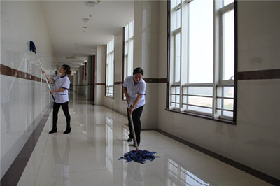 大江物業 專業保潔服務，潔凈生活新體驗